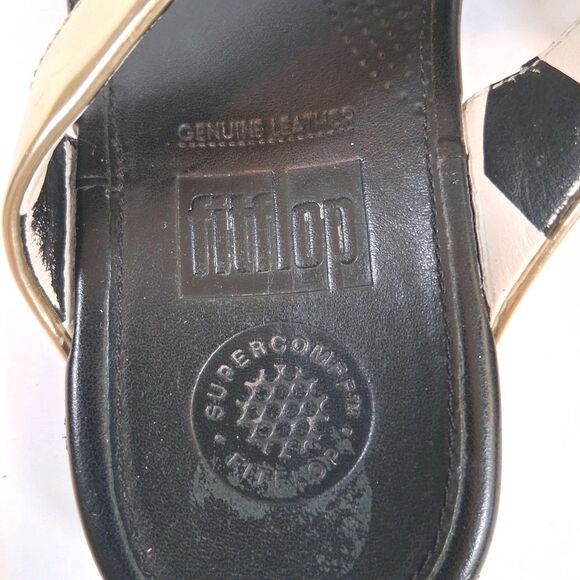 FitFlop Womens Sandals Flip Flops Size 5 Gold Brown  371-001 Leather Thongs - Picture 6 of 7